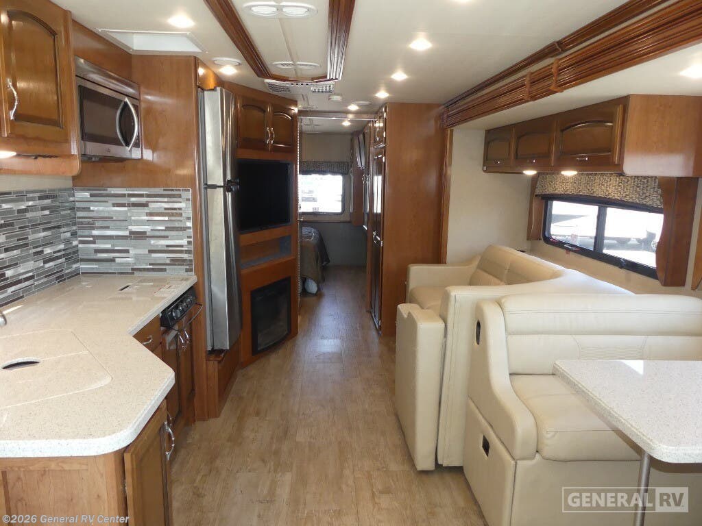 2018 Vacationer XE 32A-2SL by Holiday Rambler from General RV Center in Ashland, Virginia