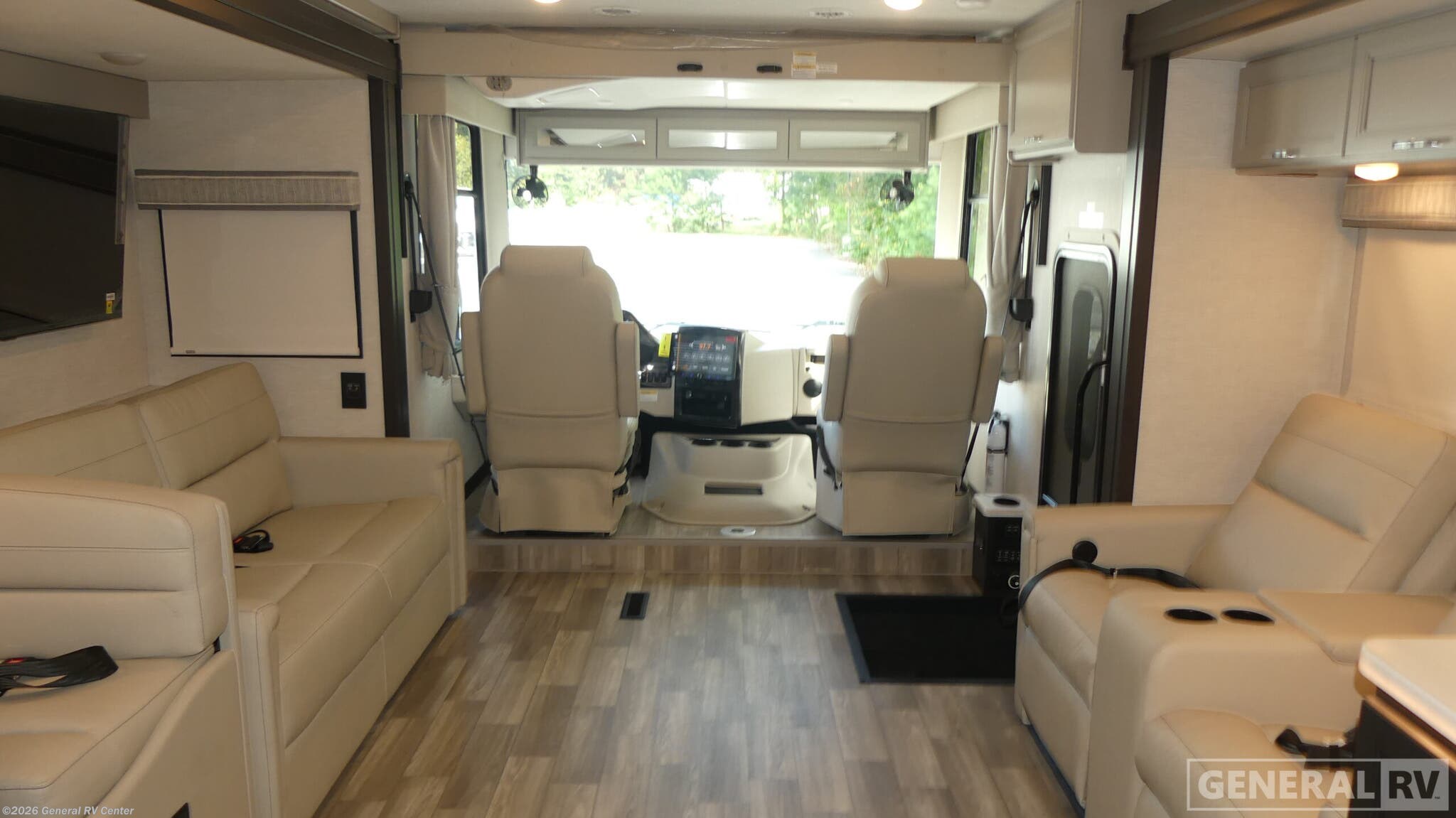 New 2026 Thor Motor Coach Luminate CC35 available in Ashland, Virginia