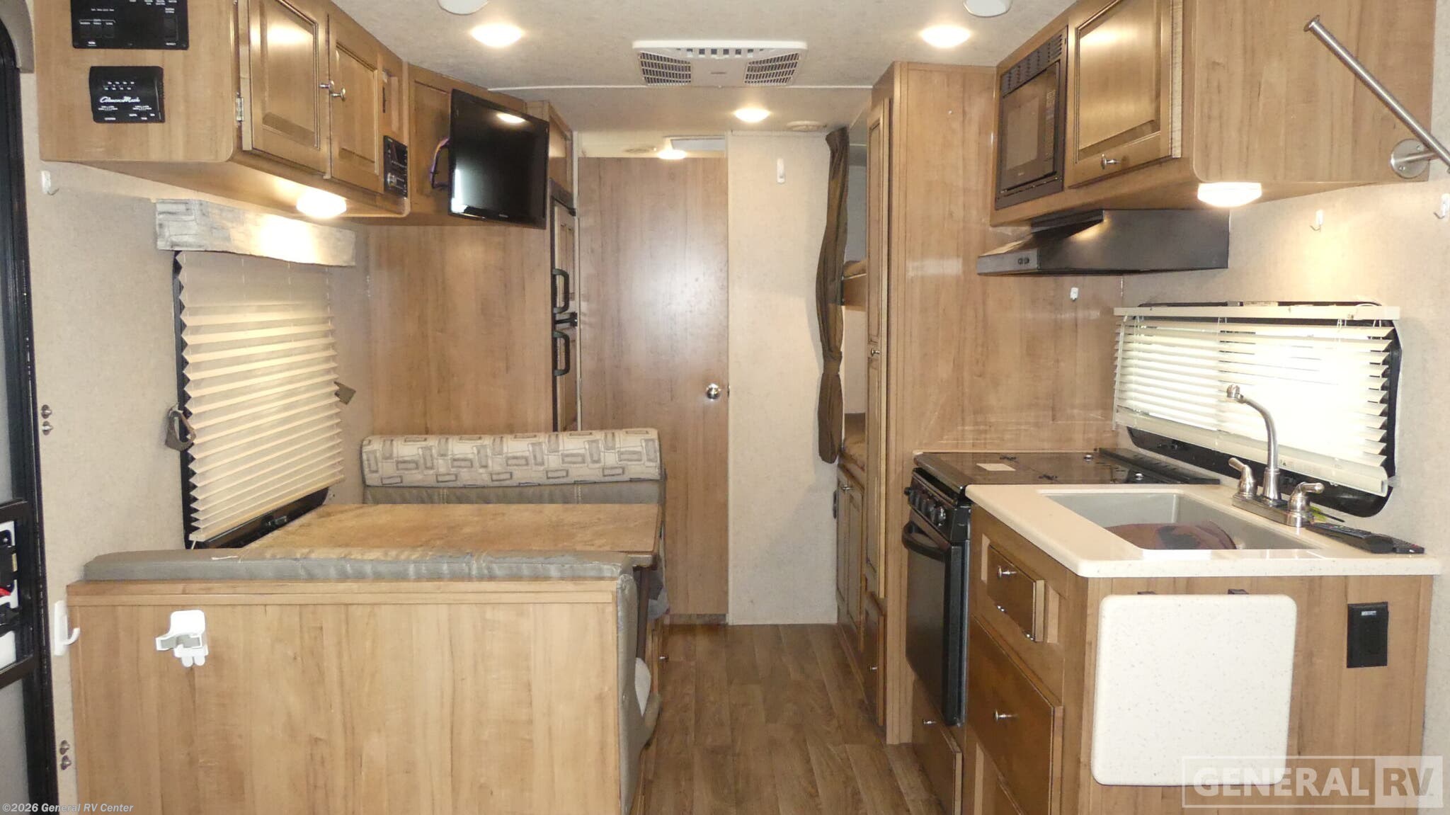 2018 Forest River Flagstaff MICROLITE 23LB - Used Travel Trailer For Sale by General RV Center in Ashland, Virginia