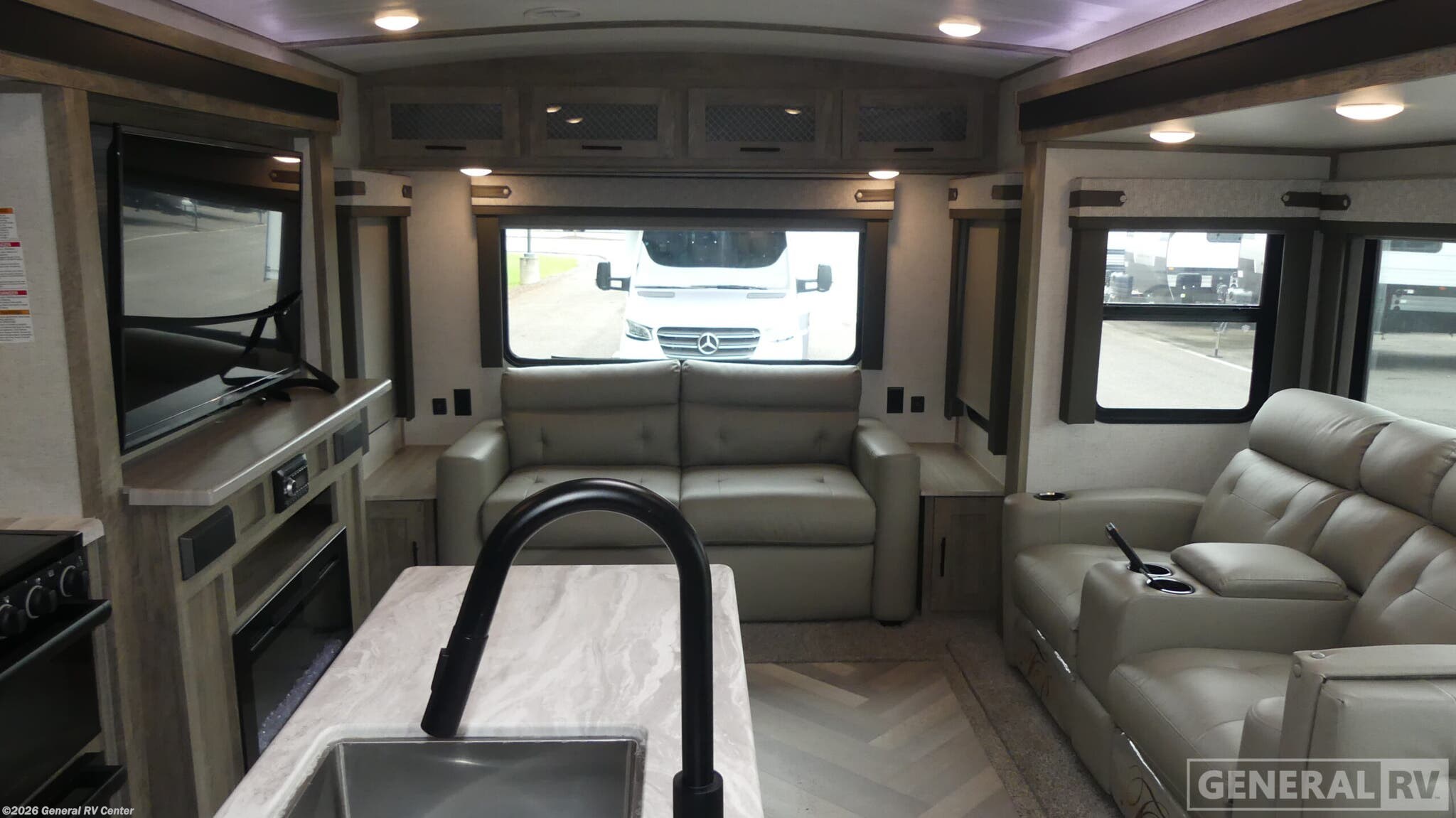 2021 Forest River HERITAGE GLEN 273RL - Used Travel Trailer For Sale by General RV Center in Ashland, Virginia