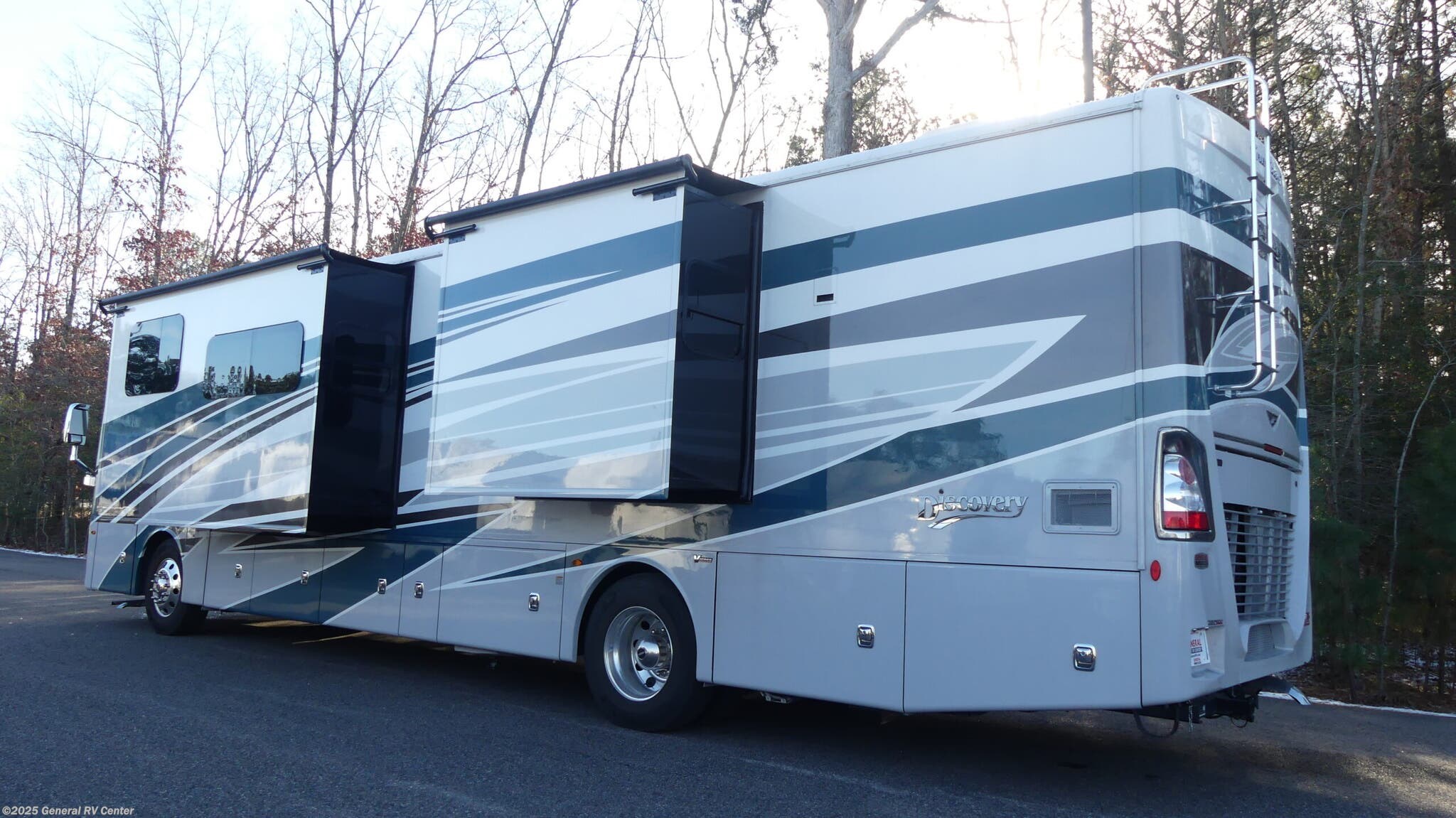 2025 Discovery 38W by Fleetwood from General RV Center in Ashland, Virginia