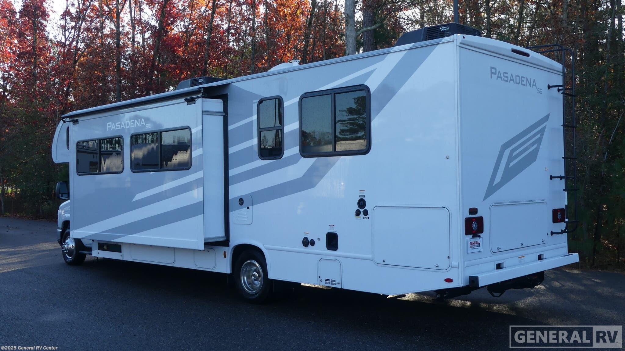 2026 Pasadena SH31 by Thor Motor Coach from General RV Center in Ashland, Virginia