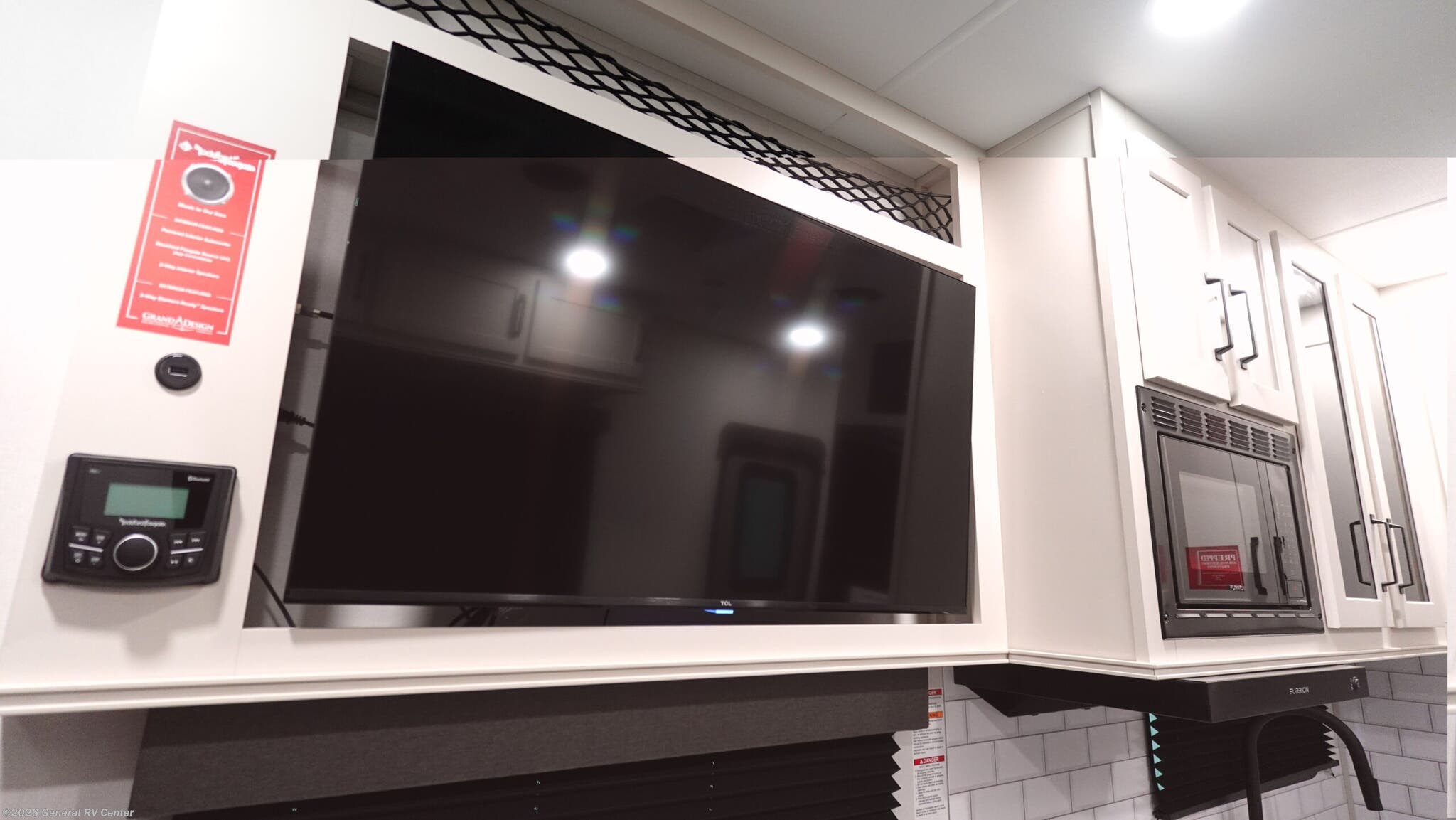 New 2026 Winnebago Micro Minnie 2100BH available in Ashland, Virginia