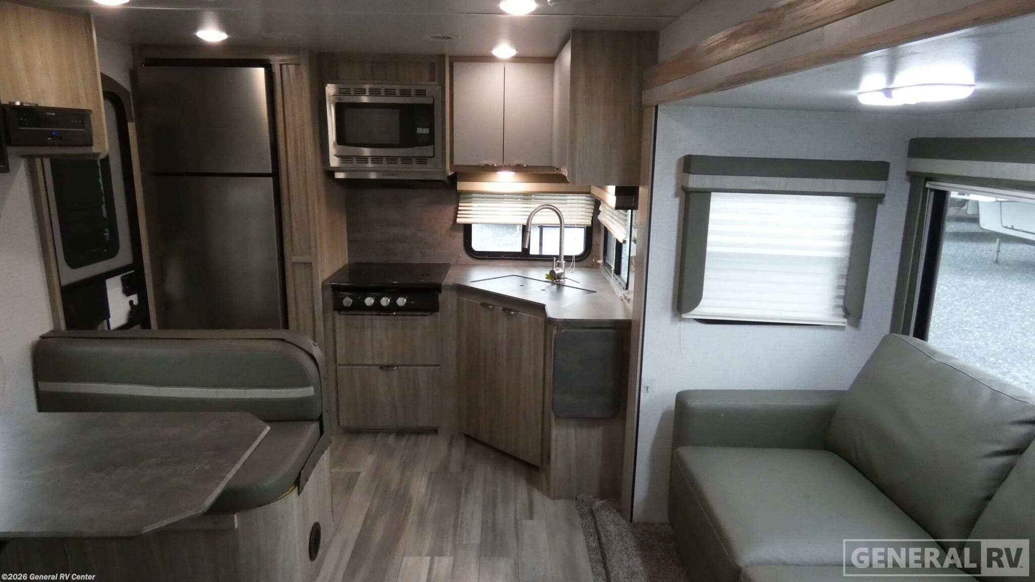 2022 Winnebago Minnie 2529RG - Used Travel Trailer For Sale by General RV Center in Ashland, Virginia