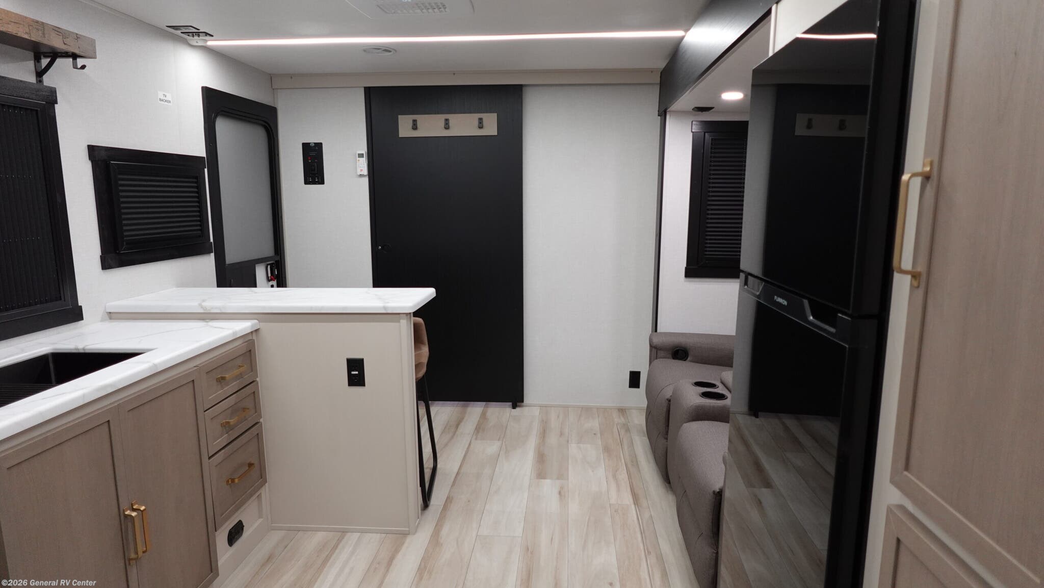 2026 Forest River Salem Hemisphere HYPER LYTE 24RBHL - New Travel Trailer For Sale by General RV Center in Ashland, Virginia