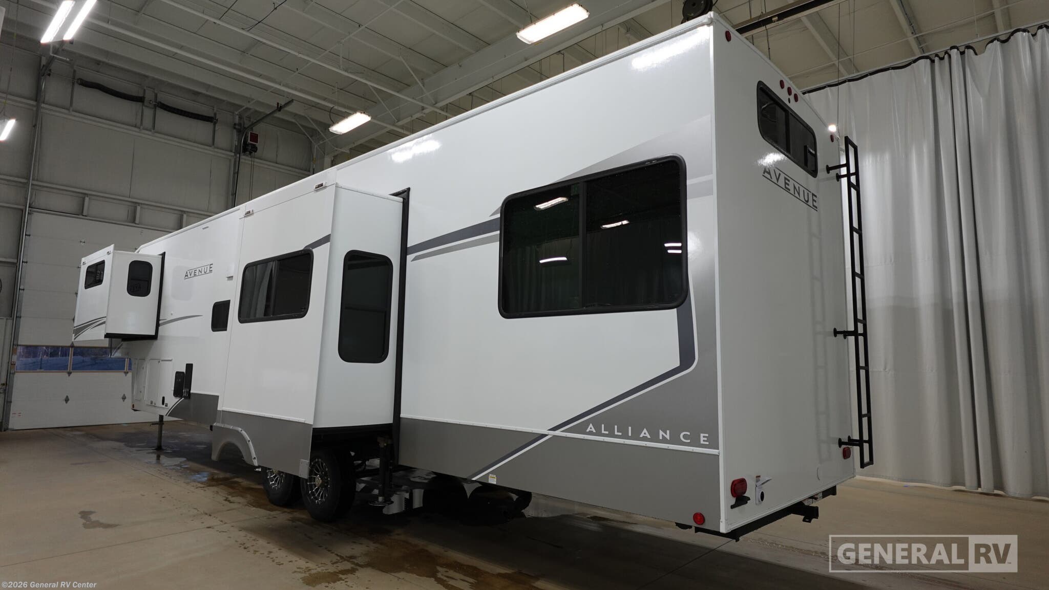 2026 Avenue 38DBL by Alliance RV from General RV Center in Ashland, Virginia