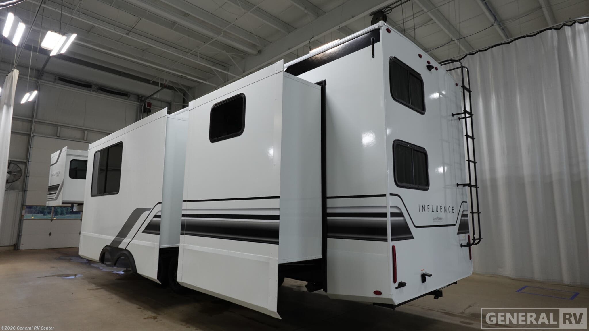 2026 SOLITUDE-I 3904BH by Grand Design from General RV Center in Ashland, Virginia