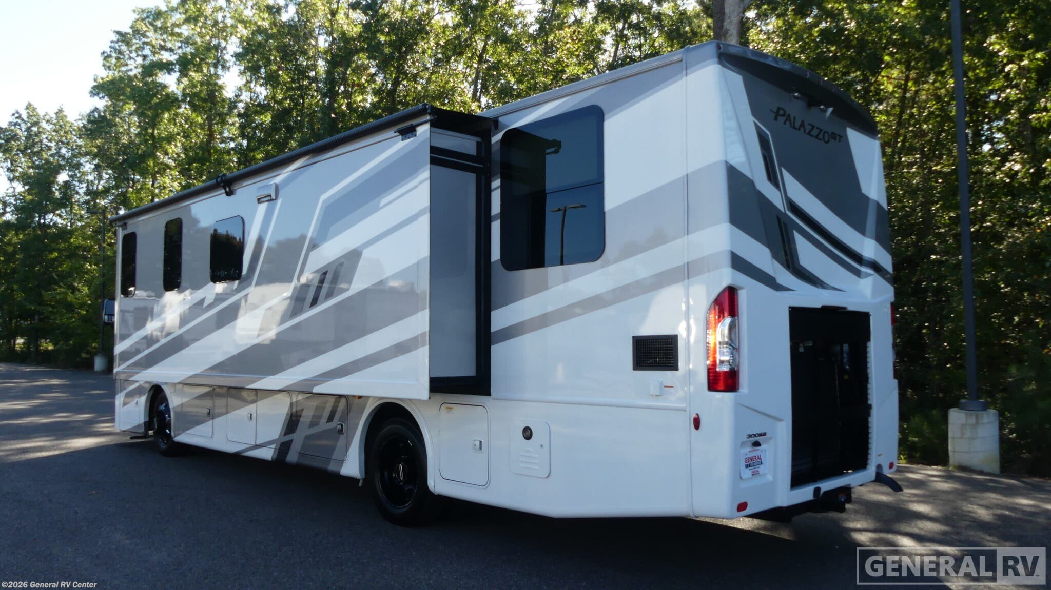 2026 Palazzo GT 33.6 by Thor Motor Coach from General RV Center in Ashland, Virginia