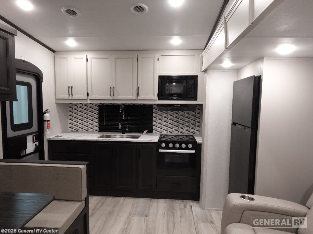 2025 Keystone Arcadia 21SRK - New Fifth Wheel For Sale by General RV Center in Ashland, Virginia