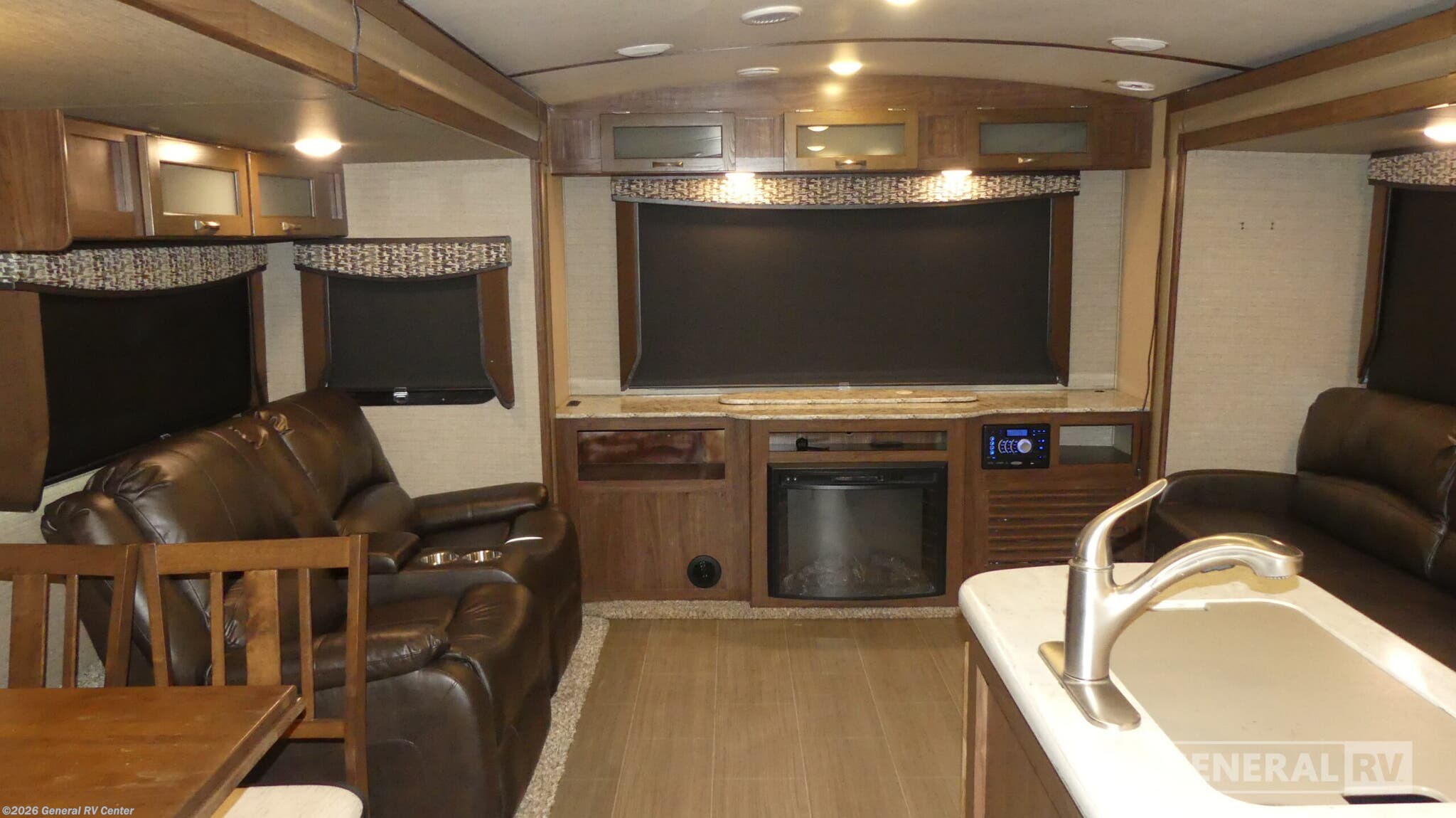 2017 Dutchmen Aerolite 298RESL - Used Travel Trailer For Sale by General RV Center in Ashland, Virginia