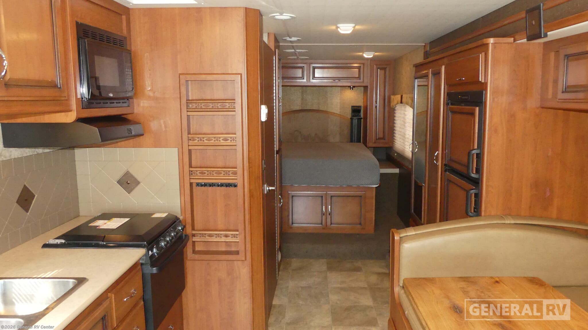 2014 Fleetwood Storm 28MS - Used Class A For Sale by General RV Center in Ashland, Virginia
