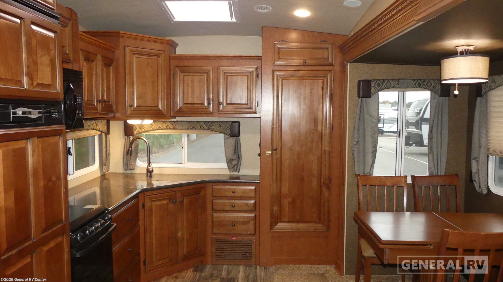 2018 Northwood Arctic Fox 27-5L - Used Fifth Wheel For Sale by General RV Center in Ashland, Virginia