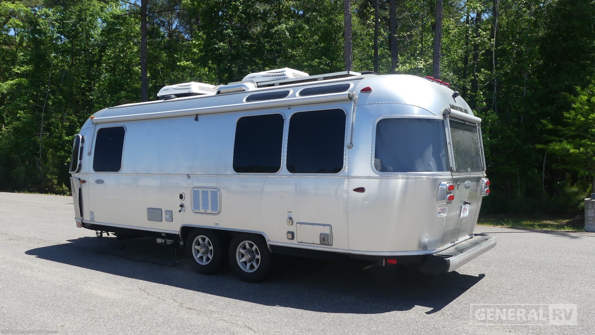 2019 Flying Cloud 25FB by Airstream from General RV Center in Ashland, Virginia