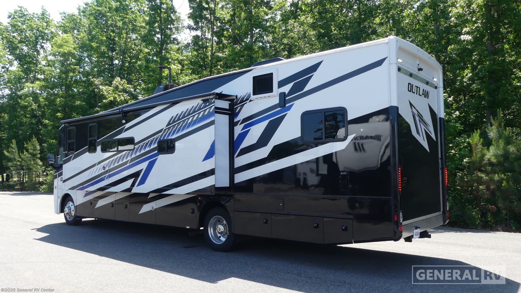 2026 Outlaw 38M by Thor Motor Coach from General RV Center in Ashland, Virginia