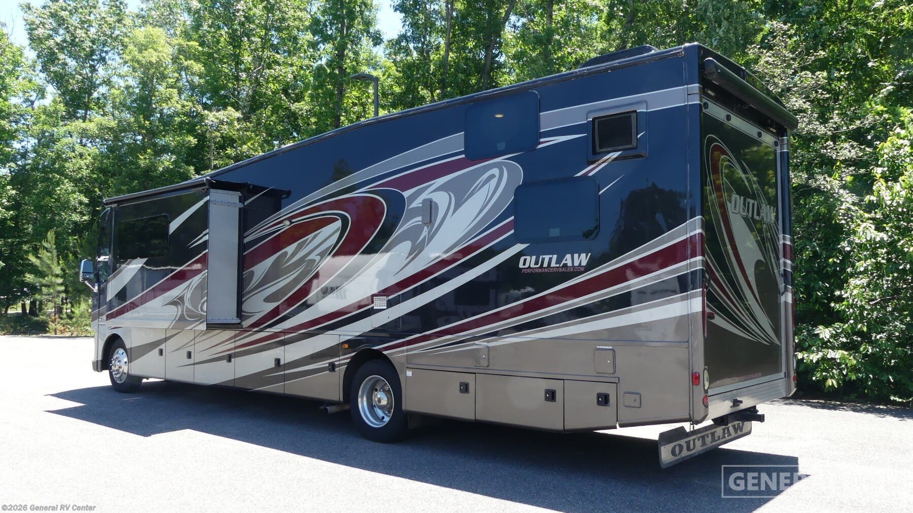 2017 Outlaw 37RB by Thor Motor Coach from General RV Center in Ashland, Virginia