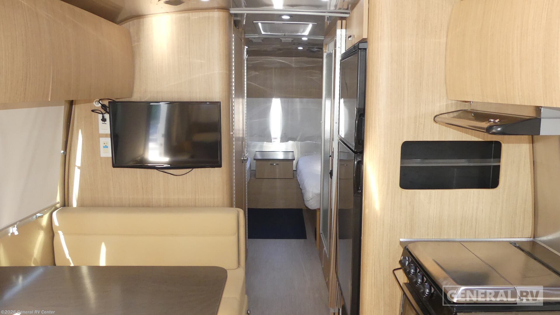 2017 Airstream Flying Cloud 28TWIN - Used Travel Trailer For Sale by General RV Center in Ashland, Virginia