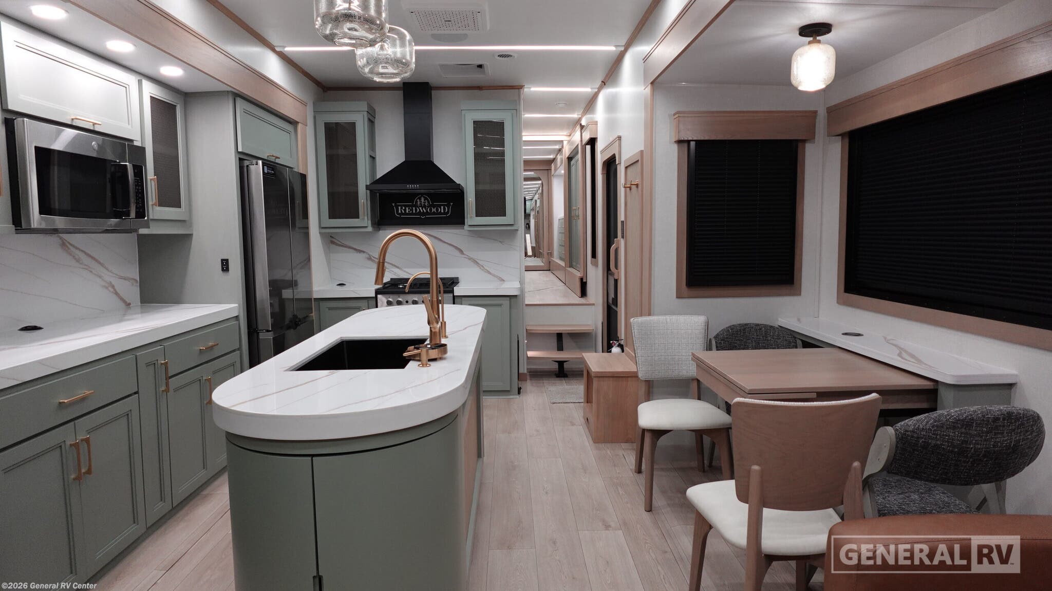 New 2027 CrossRoads Redwood 412GK available in Ashland, Virginia