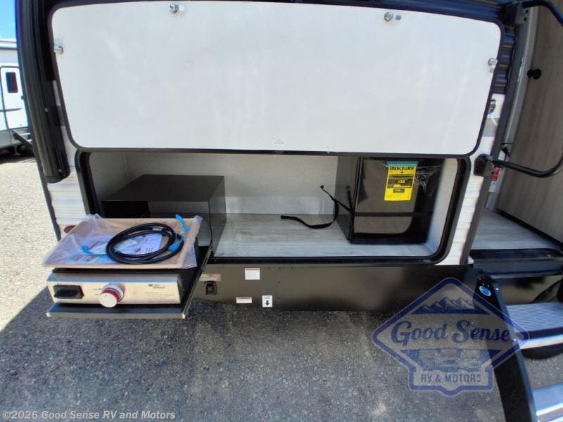 2026 Forest River DELLA TERRA 262BH - New Travel Trailer For Sale by Good Sense RV and Motors in Albuquerque, New Mexico features Slideout