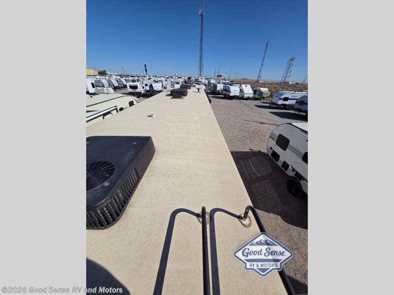 Used 2017 Vanleigh Vilano 365RL available in Albuquerque, New Mexico