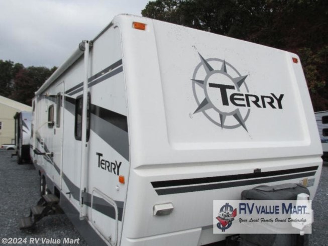 Used 2006 Fleetwood Terry 320DBHS available in Manheim, Pennsylvania