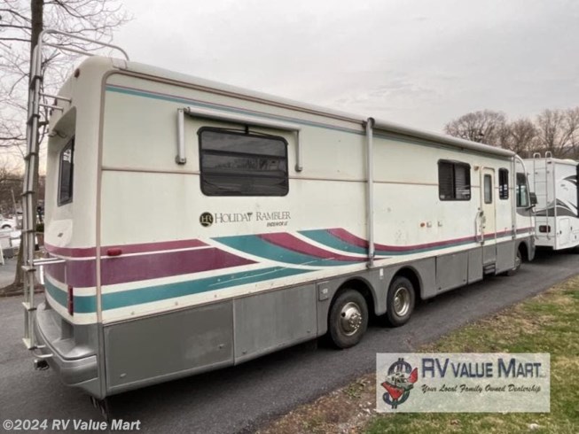 1994 Endeavor 36WB by Holiday Rambler from RV Value Mart in Manheim, Pennsylvania