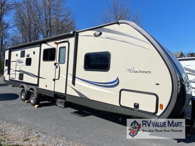 Used 2016 Coachmen Freedom Express Liberty Edition 322RLDS available in Manheim, Pennsylvania