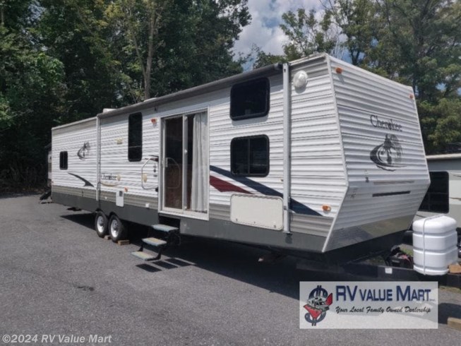 Used 2007 Forest River Cherokee 38BS available in Manheim, Pennsylvania