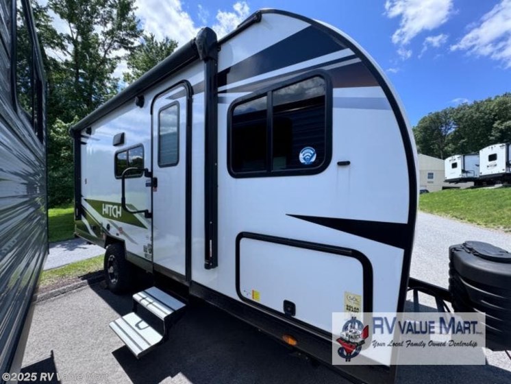 New 2024 Cruiser RV Hitch 18BHS available in Manheim, Pennsylvania