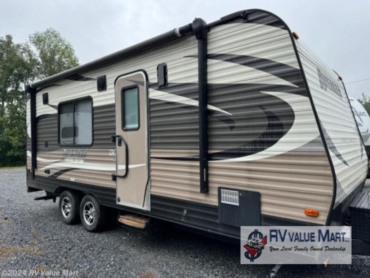 Used 2016 Prime Time Avenger 18TH available in Manheim, Pennsylvania