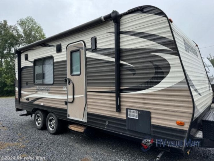 Used 2016 Prime Time Avenger 18TH available in Manheim, Pennsylvania