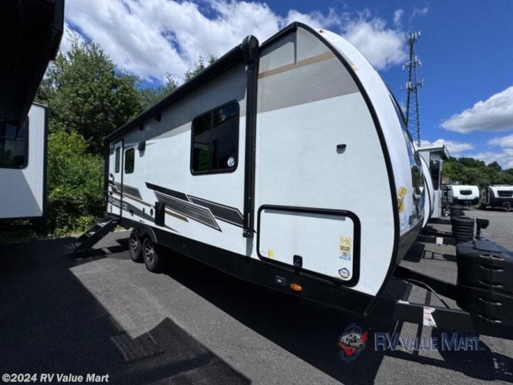 New 2023 Cruiser RV Radiance Ultra Lite 21RB available in Manheim, Pennsylvania