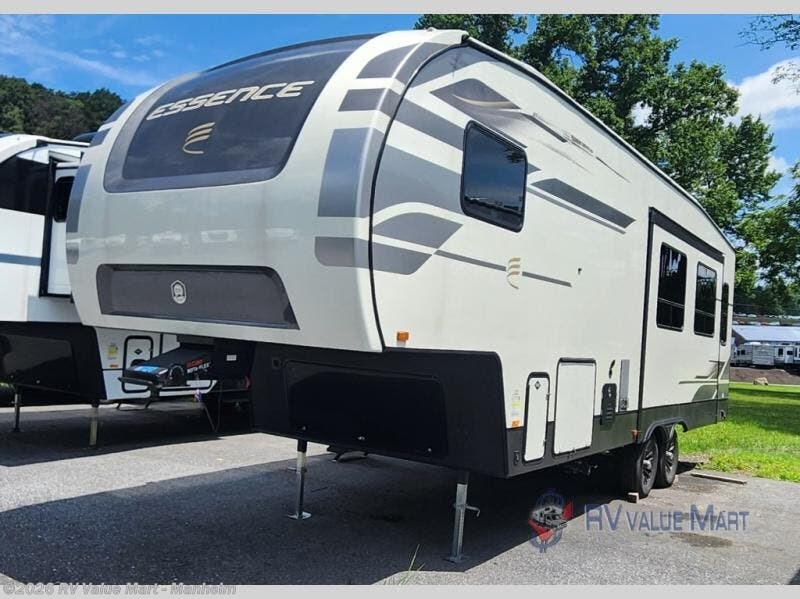 New 2025 Cruiser RV Essence E-28RL available in Manheim, Pennsylvania