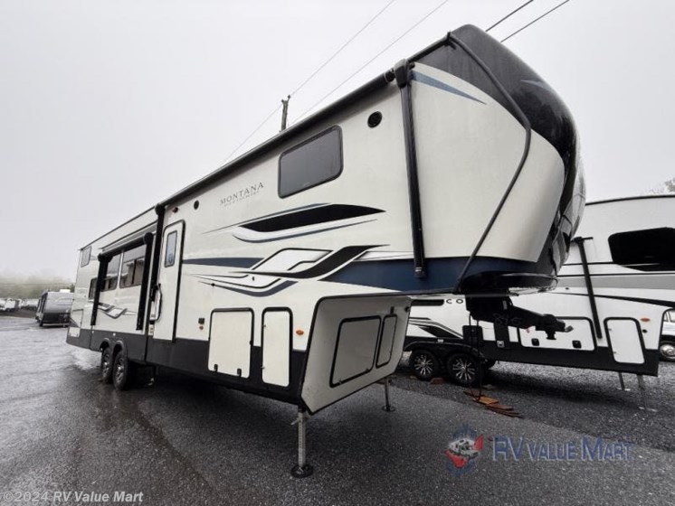 Used 2022 Keystone Montana High Country 351BH available in Manheim, Pennsylvania