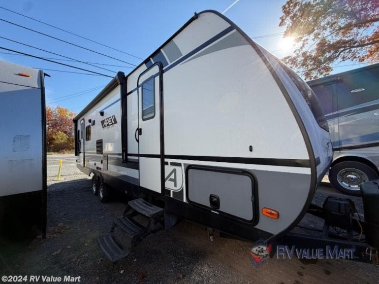 Used 2021 Coachmen Apex Ultra-Lite 279RLSS available in Manheim, Pennsylvania