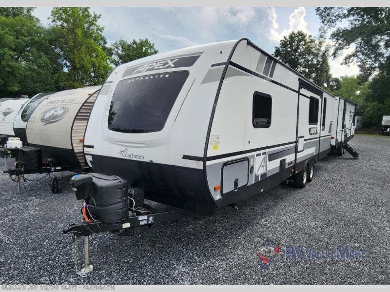 Used 2021 Coachmen Apex Ultra-Lite 266BHS available in Manheim, Pennsylvania