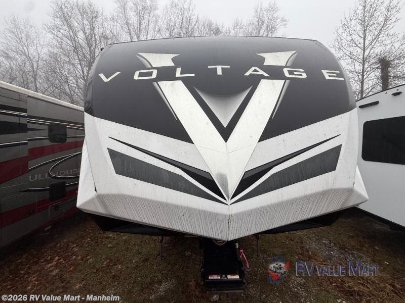 Used 2022 Dutchmen Voltage 4225 available in Manheim, Pennsylvania