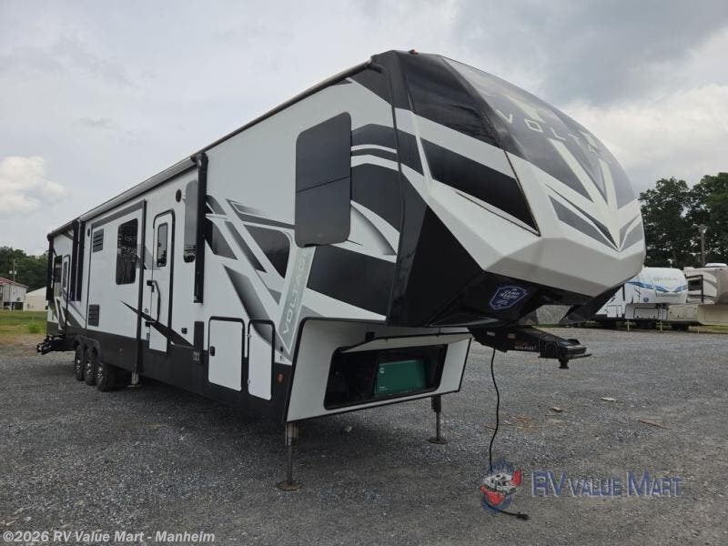 2022 Voltage 4225 by Dutchmen from RV Value Mart - Manheim in Manheim, Pennsylvania
