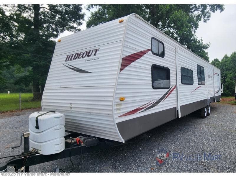 2011 Hideout 38BHDS by Keystone from RV Value Mart - Manheim in Manheim, Pennsylvania