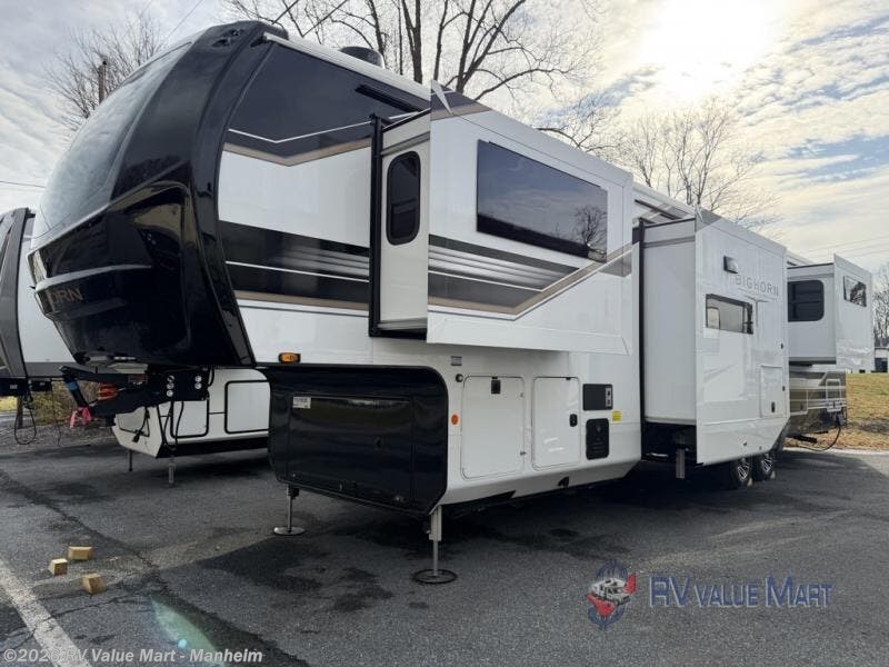 New 2026 Heartland Bighorn 39FL available in Manheim, Pennsylvania