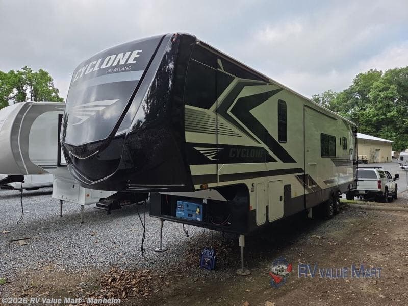 New 2026 Heartland Cyclone 3511 available in Manheim, Pennsylvania