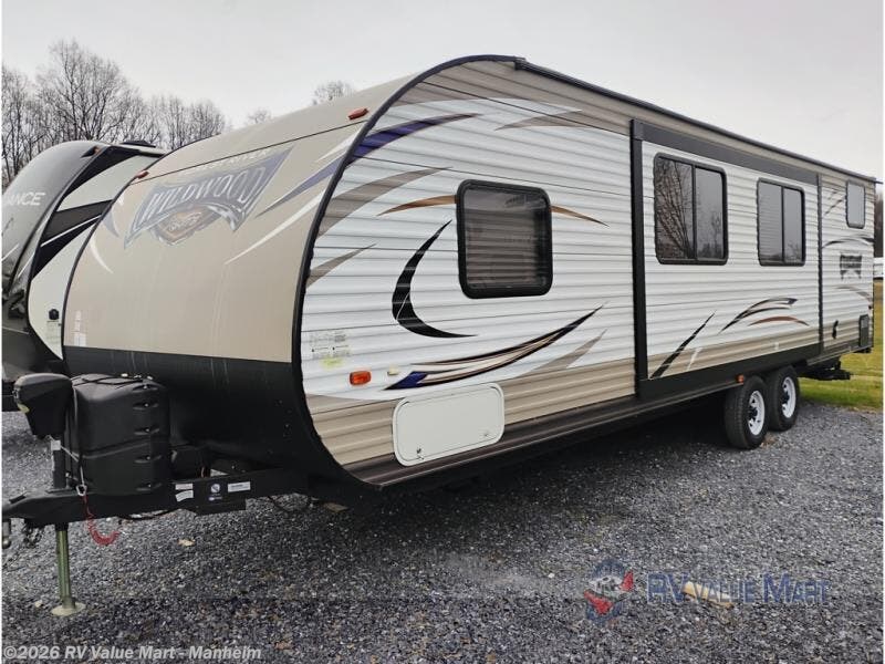 Used 2017 Forest River Wildwood X-Lite 263BHXL available in Manheim, Pennsylvania
