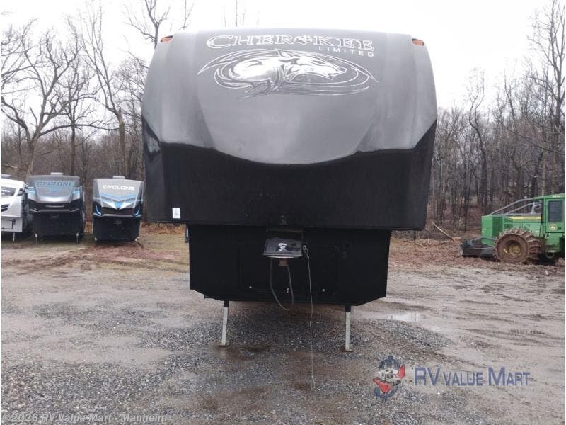 Used 2017 Forest River Cherokee 265B available in Manheim, Pennsylvania