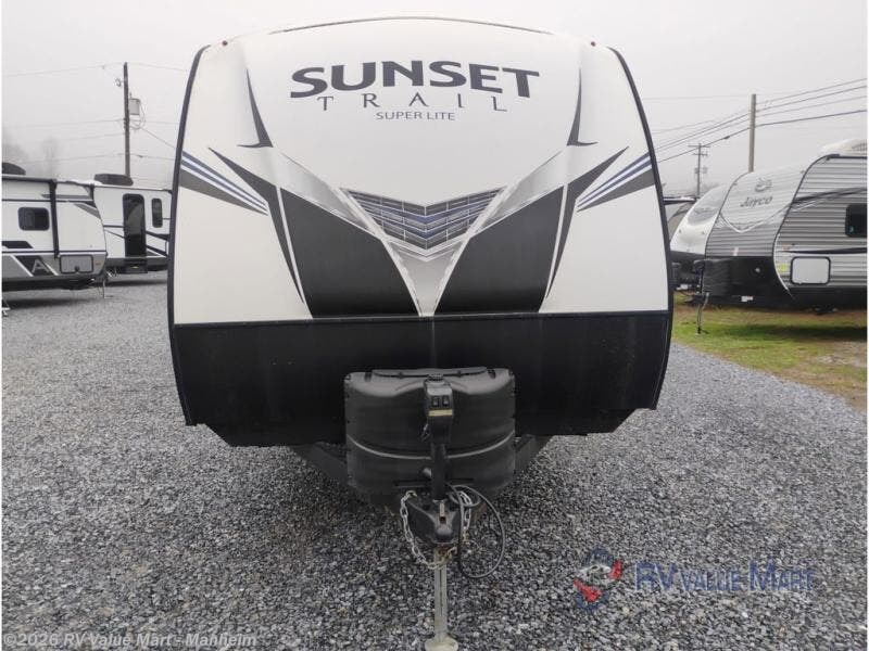 Used 2019 CrossRoads Sunset Trail Super Lite2 SS253RB available in Manheim, Pennsylvania
