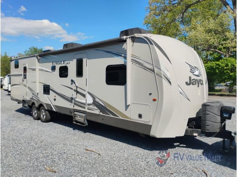 2017 Jayco Eagle 314BHDS - Used Travel Trailer For Sale by RV Value Mart - Manheim in Manheim, Pennsylvania features Slideout
