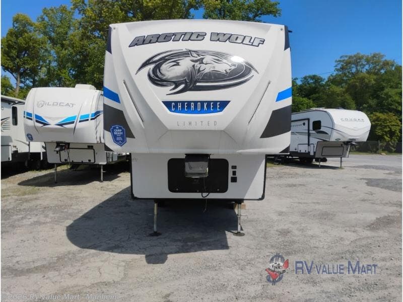Used 2018 Forest River Cherokee Arctic Wolf 285DRL4 available in Manheim, Pennsylvania