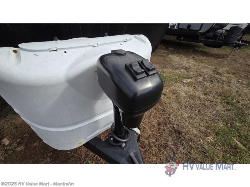Used 2023 Coleman Light 3215BH available in Manheim, Pennsylvania