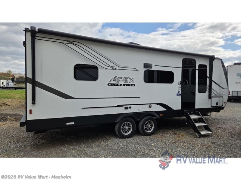 Used 2025 Coachmen Apex Ultra-Lite 241BHS available in Manheim, Pennsylvania