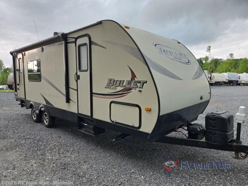 2014 Keystone Bullet 248RKS - Used Travel Trailer For Sale by RV Value Mart - Manheim in Manheim, Pennsylvania features Slideout