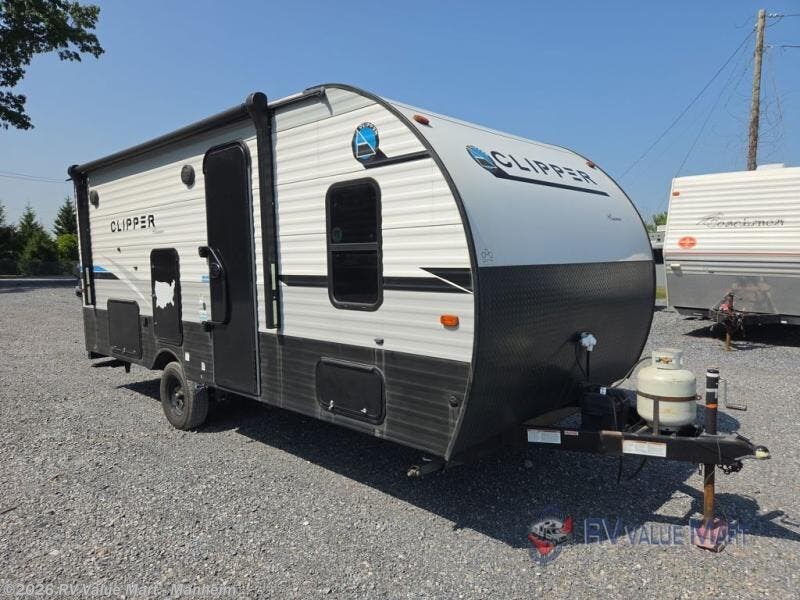 2022 Coachmen Clipper Ultra-Lite 182DBU - Used Travel Trailer For Sale by RV Value Mart - Manheim in Manheim, Pennsylvania