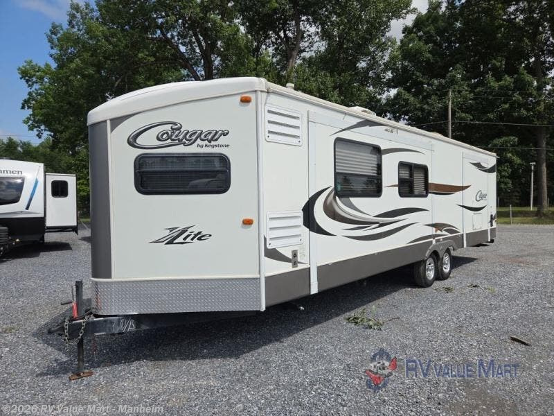 Used 2014 Keystone Cougar X-Lite 30FKV available in Manheim, Pennsylvania